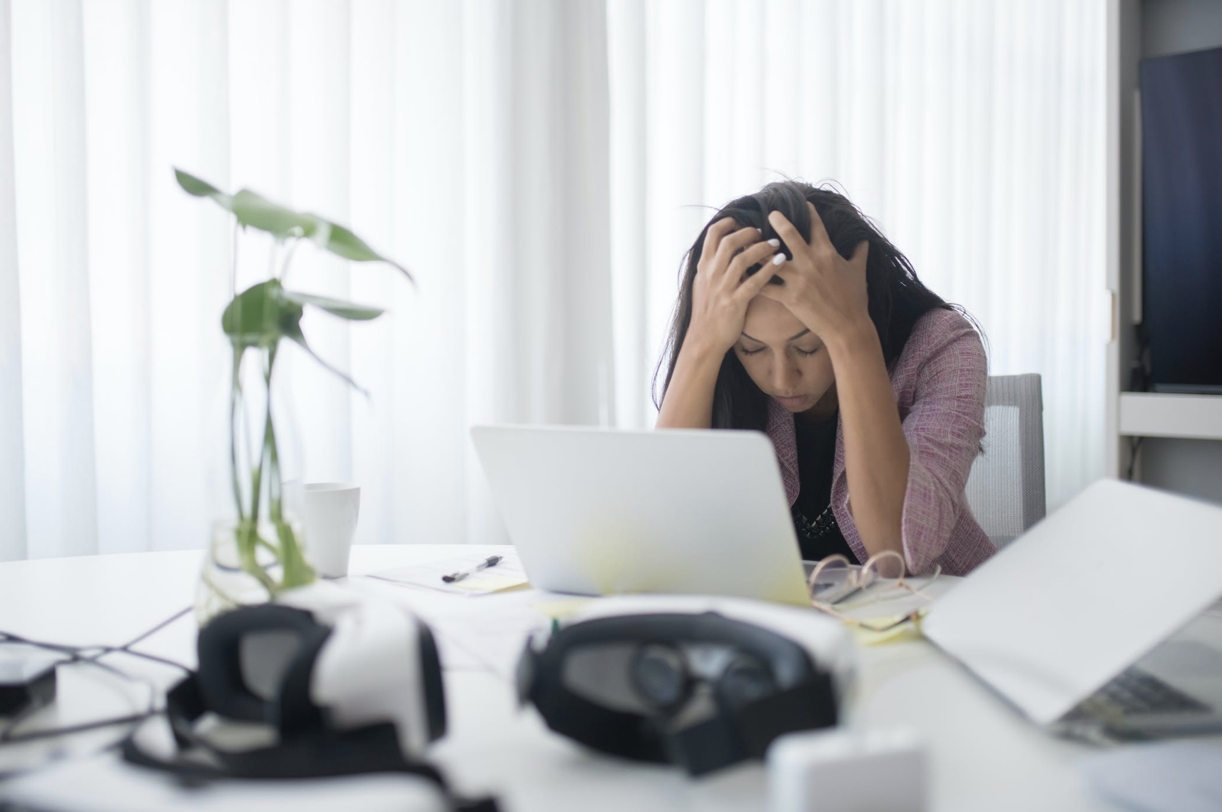 hari jumat termasuk weekend atau weekday